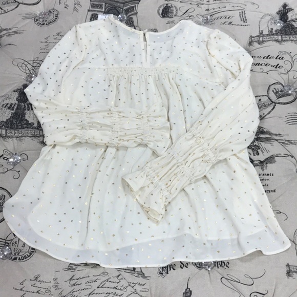 Current Air Metallic Dot Smocked Top - Picture 9 of 9